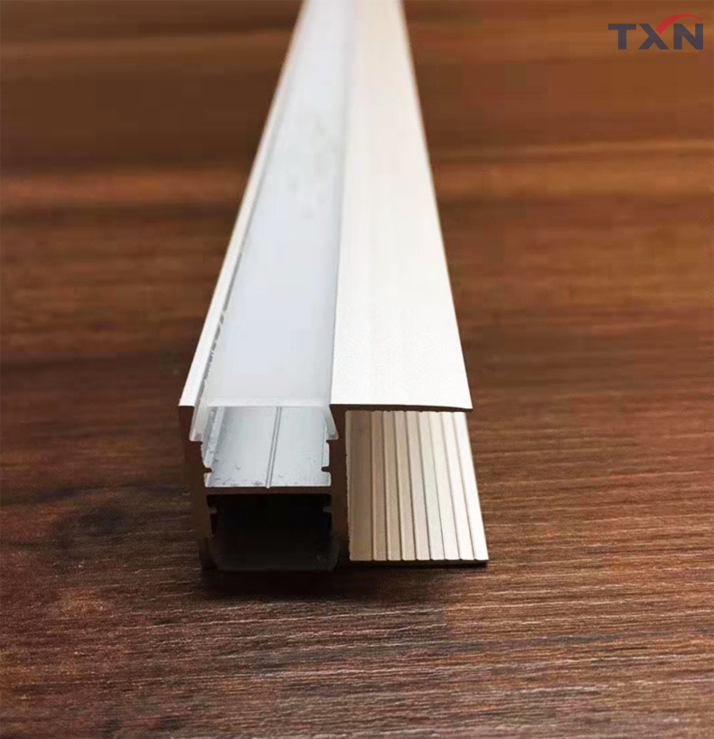 TXN-026 04.jpg